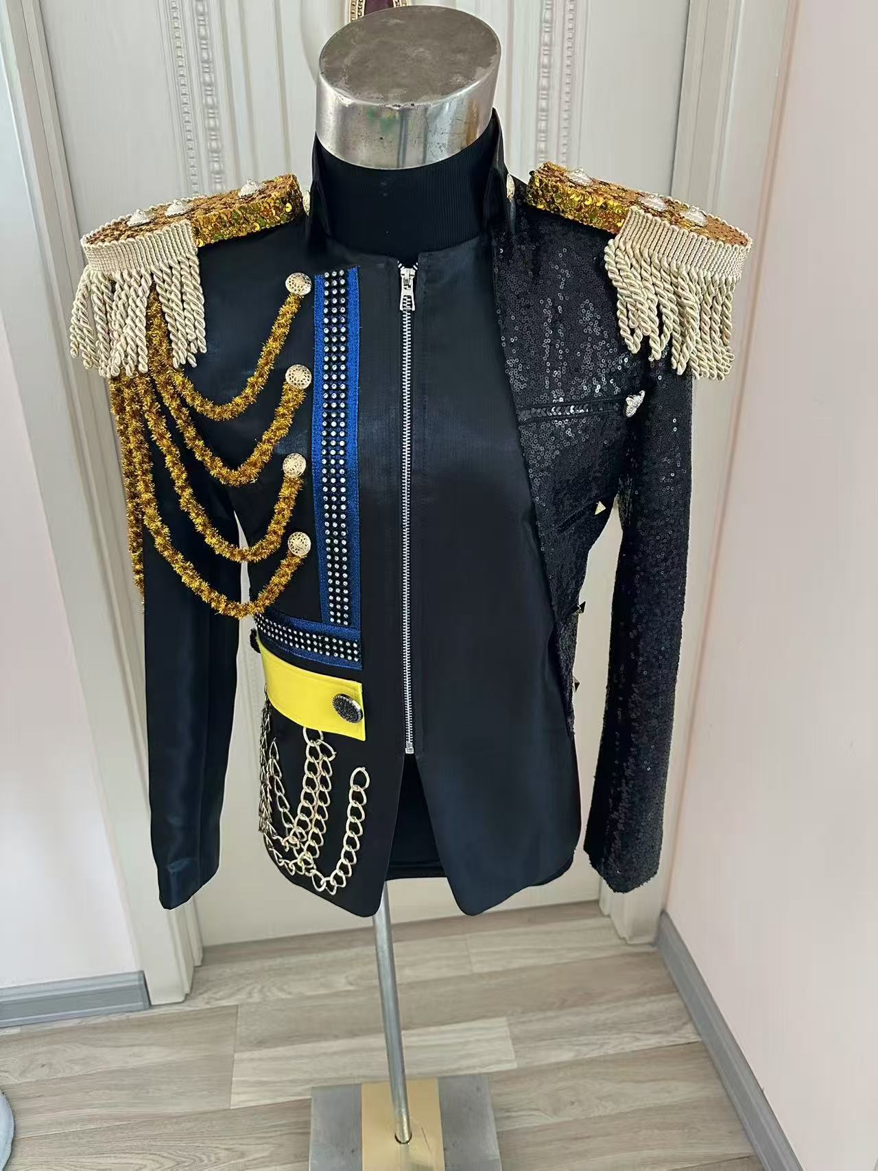 新しい男性タッセルロイヤルジャケットウェディングパーティー宴 - Men'S Formal Wear のレビューと価格